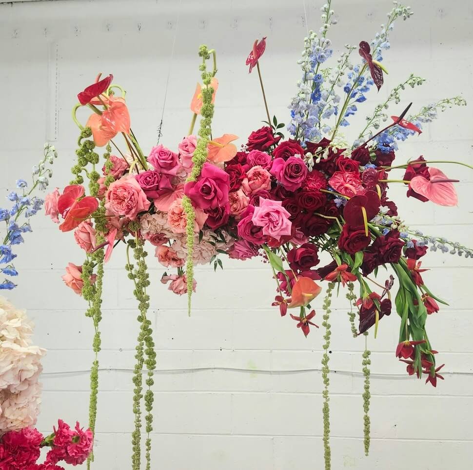 Suspended floral arrangement