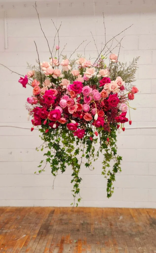 Hanging installation detail