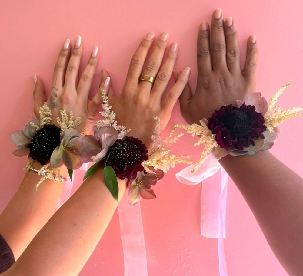 Contemporary corsage design